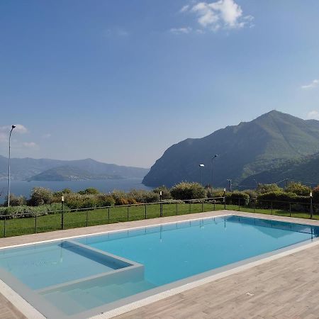Iseolakerental - Costa Del Sole Riva di Solto Kültér fotó